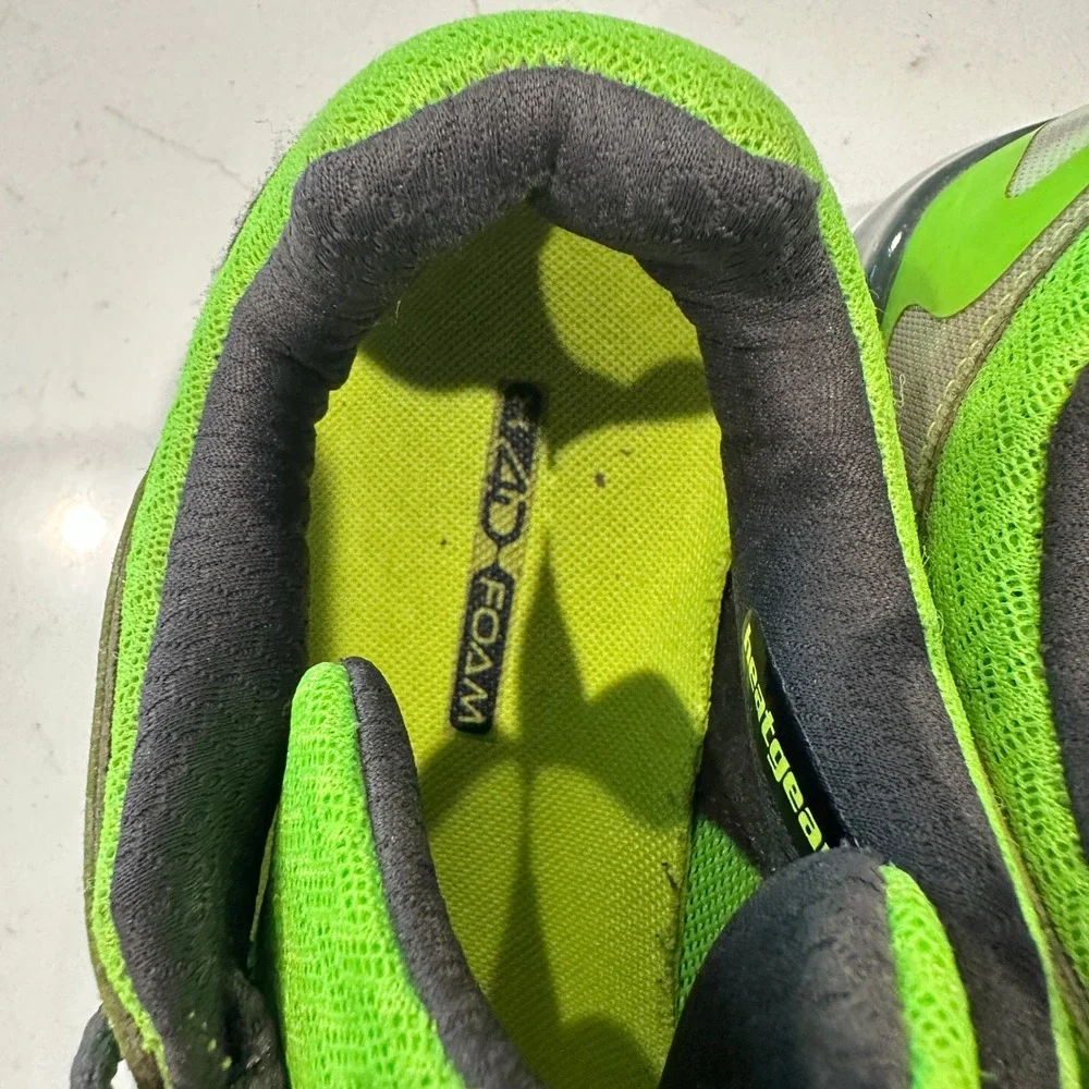Under Armour Micro G Assert 4 Mens Running Shoes Lime Green 1249942-389 Size 9.5